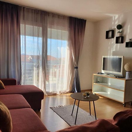 Cozy Two-Bedroom Apartment Zadar Exterior photo